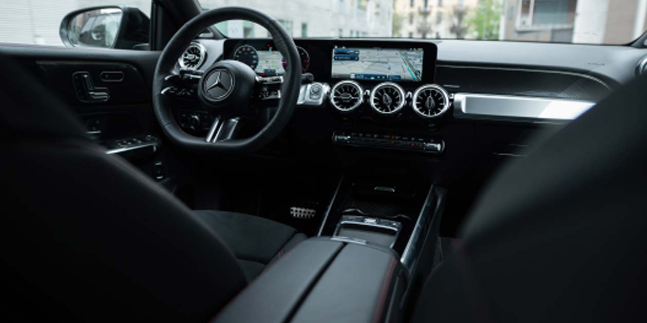 Immagine Laterale MERCEDES-BENZ GLB 200 d Business Extra