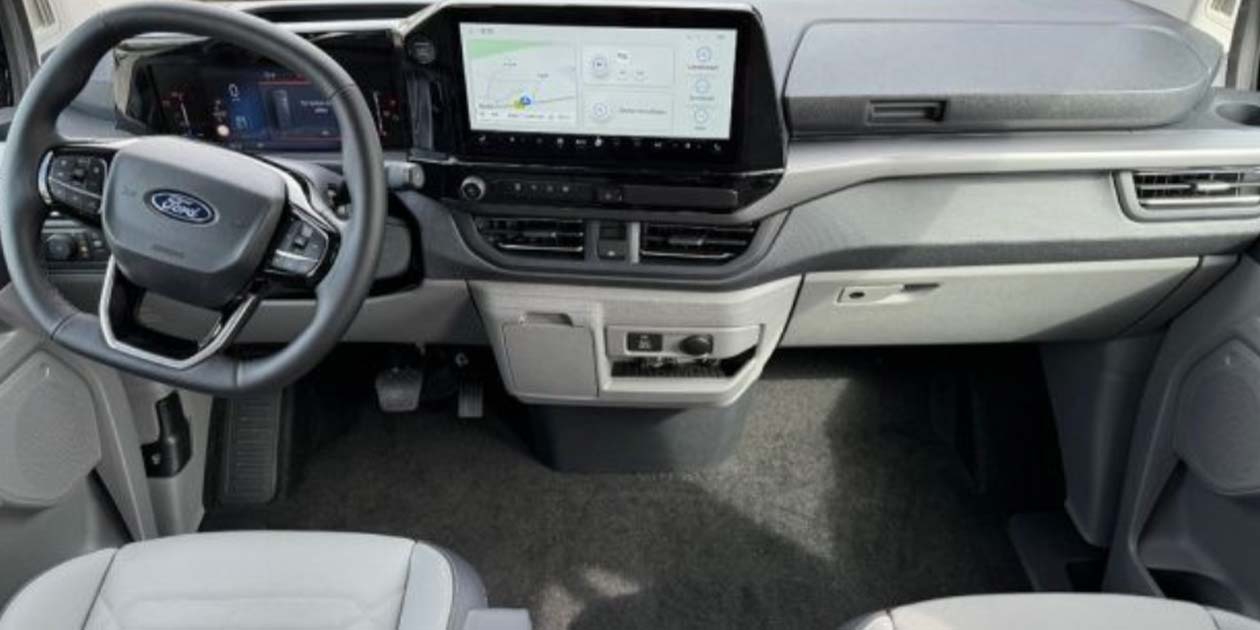 Foto 1 FORD TOURNEO CUSTOM  2.0 Ecoblue 170cv A8 320 L1H1